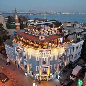 Sofia 3*, Istanboel Turkije